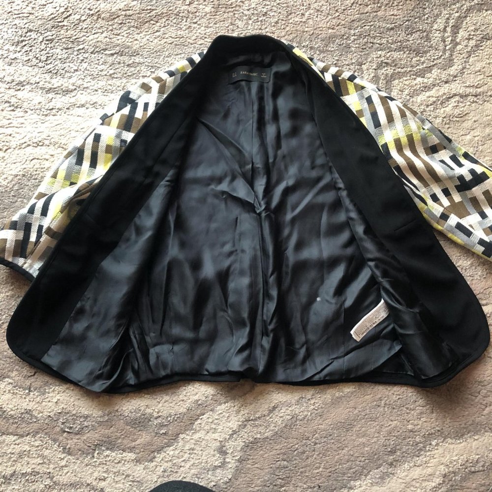 Last Chance Zara Basic Modern Tapestry Open Blaze… - image 5